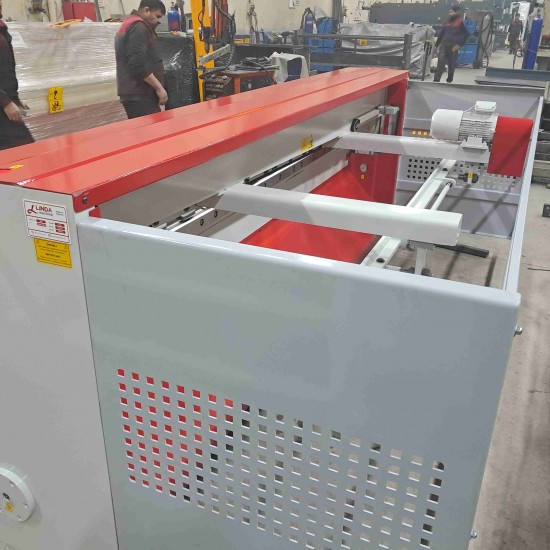 LRGM 3050 x 4mm  NC Kontrollü Rediktörlü Giyotin Makas LİNDA MACHİNE - Guillotine Machines